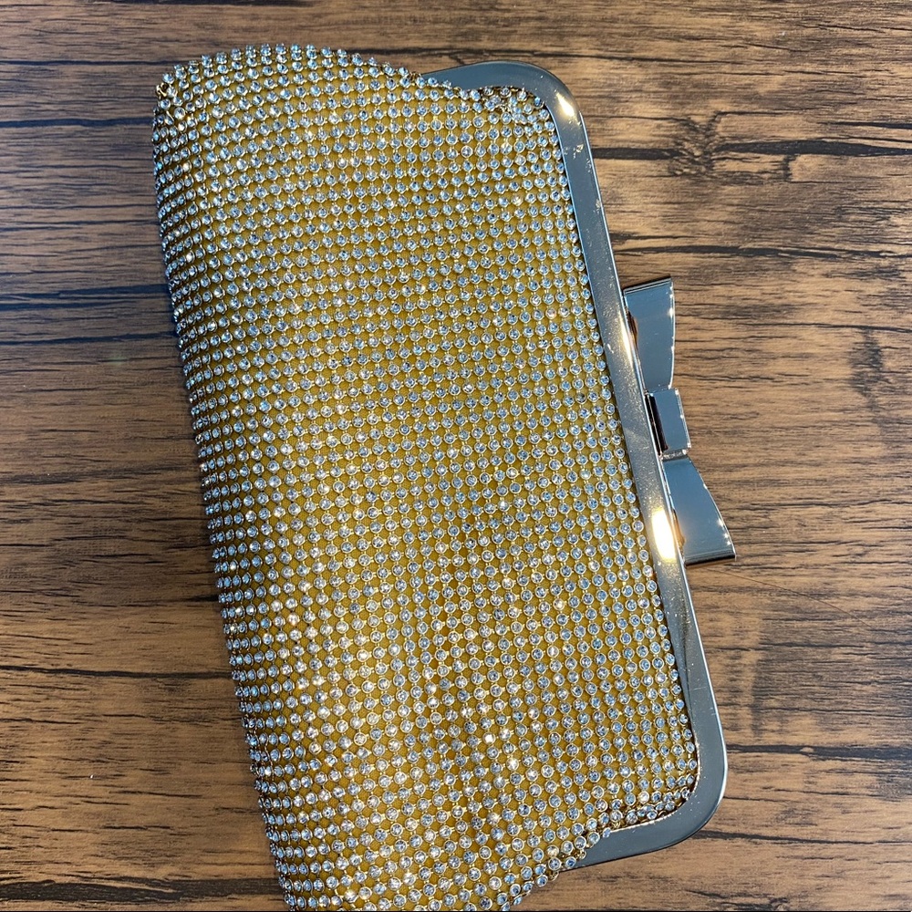 💐NWT Sparkling Gold Ribbon Rhinestone Clutch - Picture 3 of 6